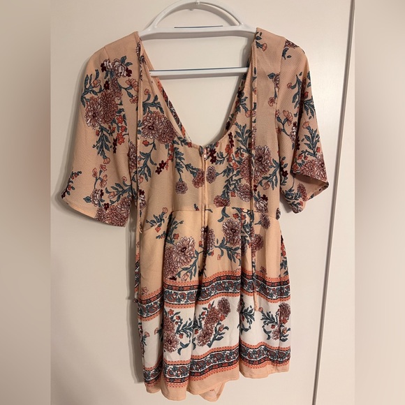 Romper large - Picture 3 of 4